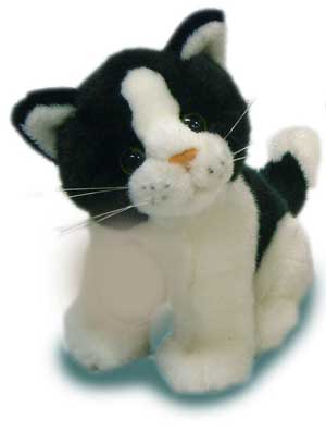 boneka kucing hitam